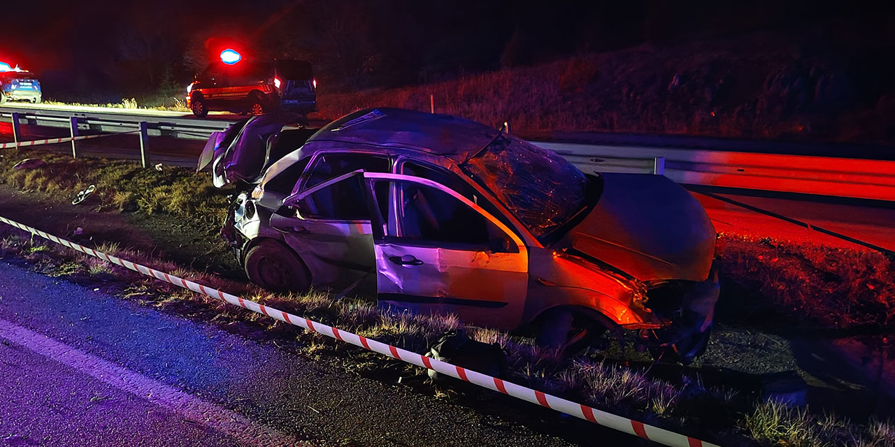 Otostopla bindiği araç mezarı oldu: 1 ölü, 2 yaralı