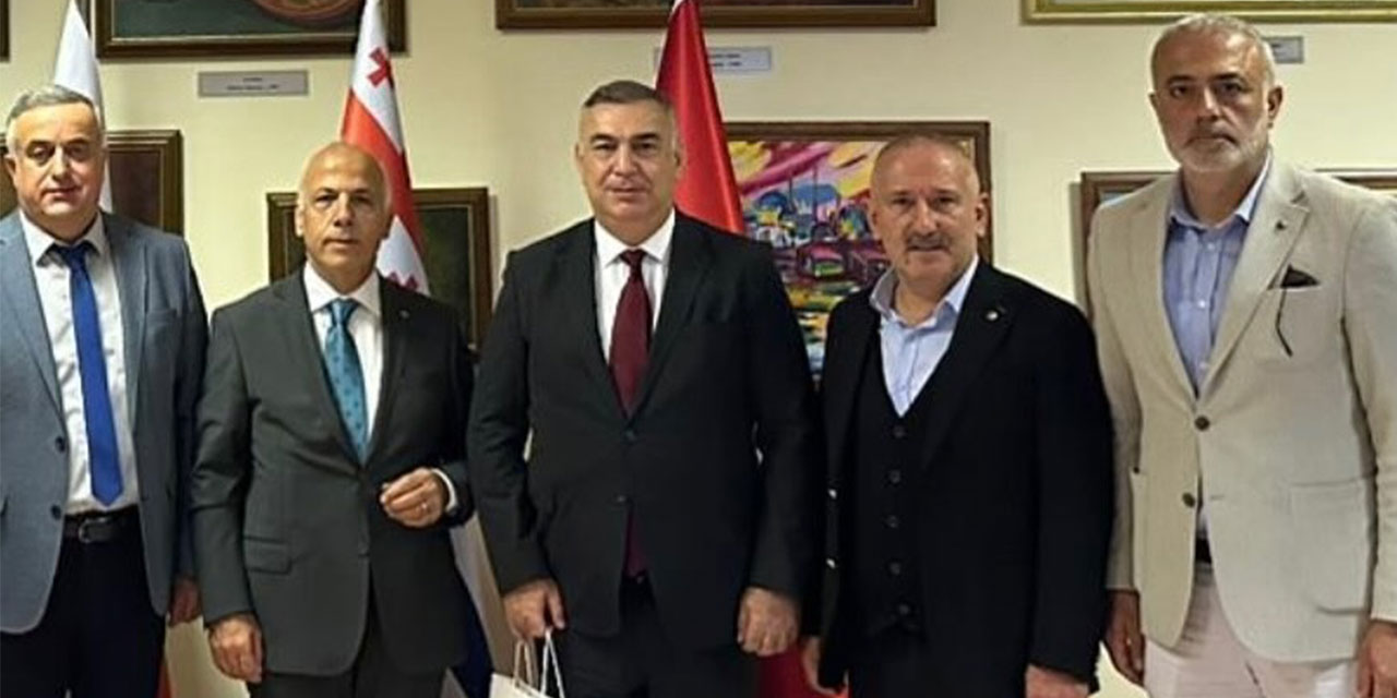Artvin Borsası heyetinden Batum Başkonsolosluğuna ziyaret