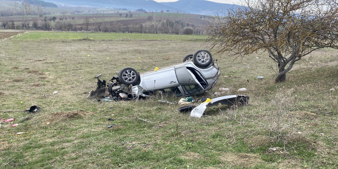Kastamonu'da devrilen otomobildeki 2 kardeş öldü