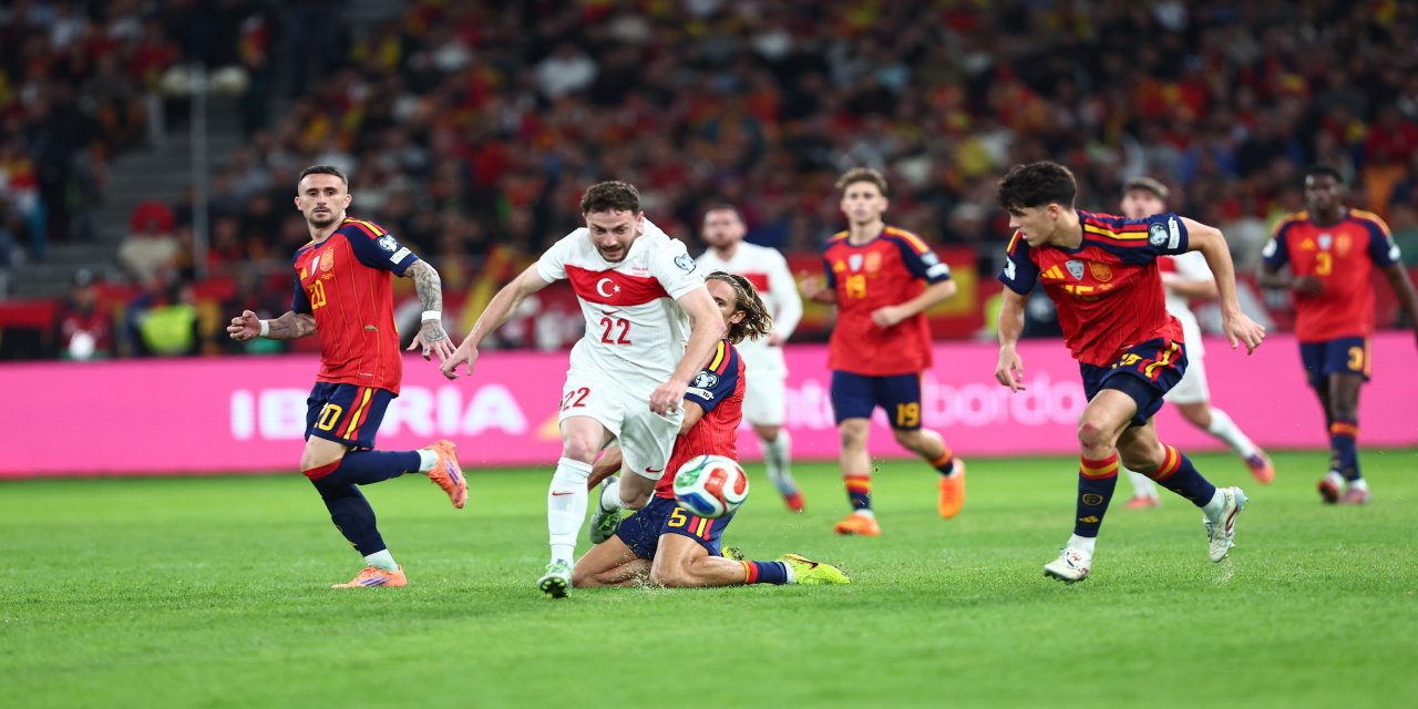 Trabzonsporlu futbolcular milli maçlarda göz doldurdu