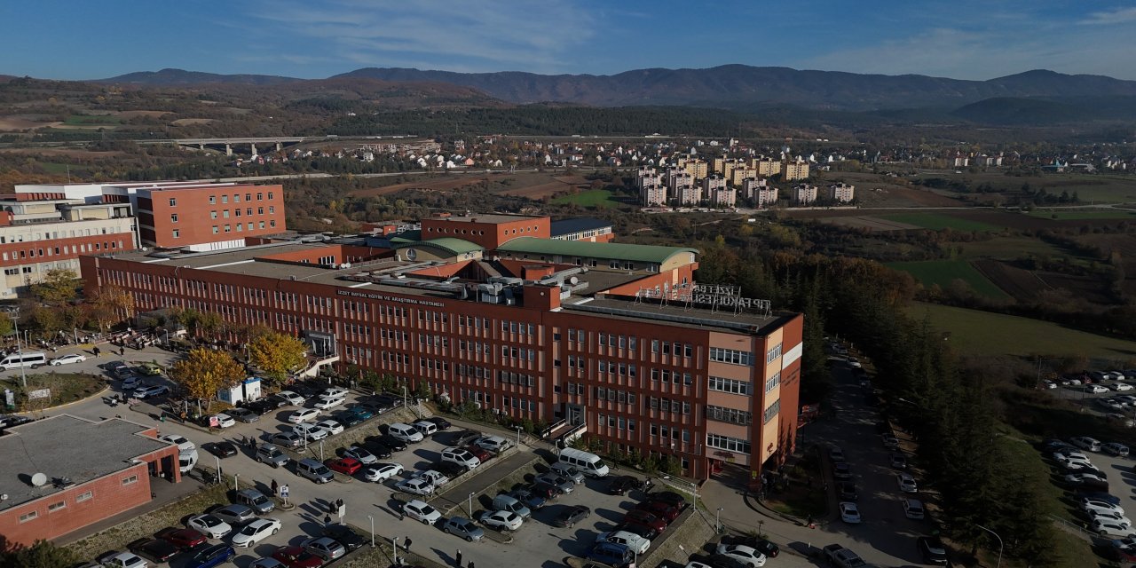 Bolu'da 14 öğrenci yemekten zehirlenme şüphesiyle hastaneye başvurdu