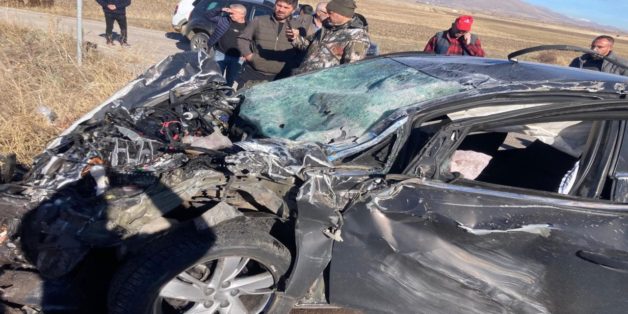 Aşkale'de trafik kazası: 2 yaralı