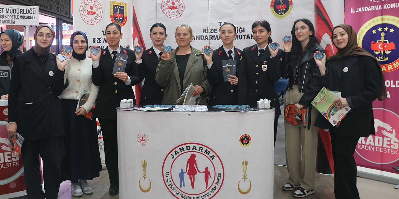 Rize'de "Kadına Yönelik Şiddete Karşı Uluslararası Mücadele Günü" etkinliği düzenlendi