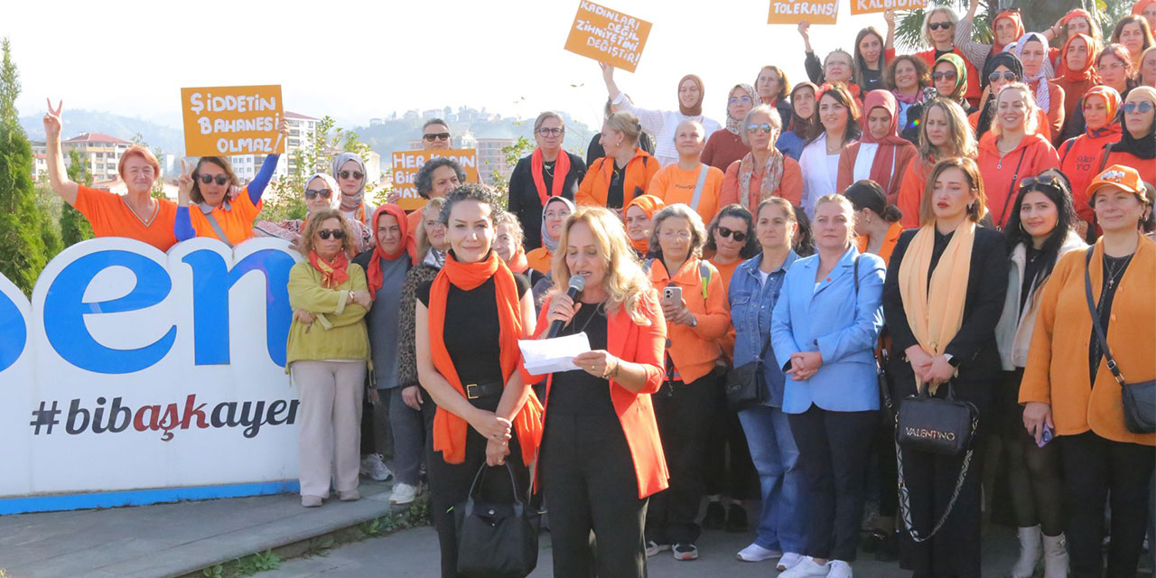 Rize'de 25 Kasım konvoyu; şiddete karşı direksiyon başına geçtiler