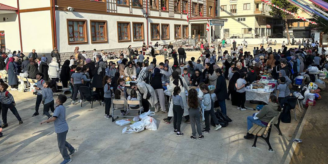 Kurtuluş İlkokulu'ndan Okula Katkı Kermesi