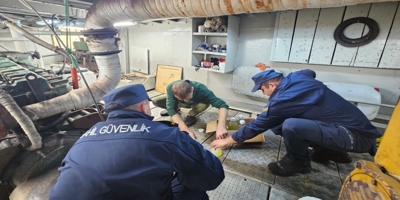 Trabzon'da 7 bin 99 litre kaçak akaryakıt ele geçirildi