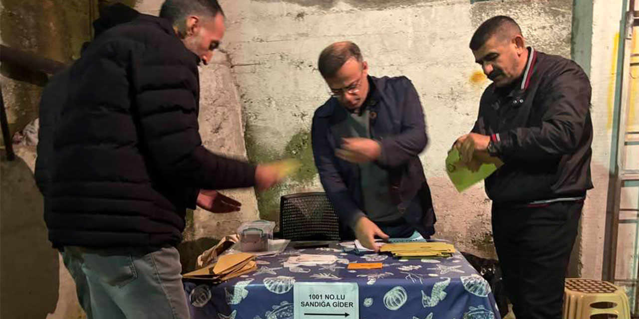 Rize'de köylerinin mahalle olması için referanduma gittiler