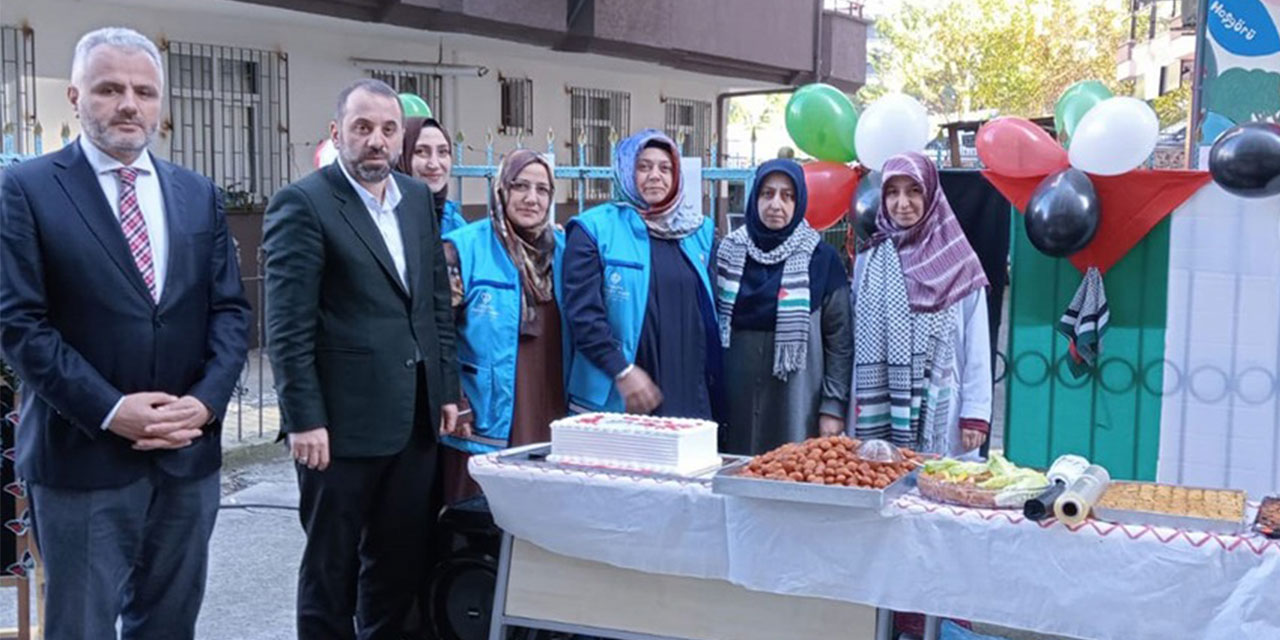 Rize’de “Hayır Çarşısı”na Büyük İlgi: Gazze İçin Gönüller Seferber Oldu