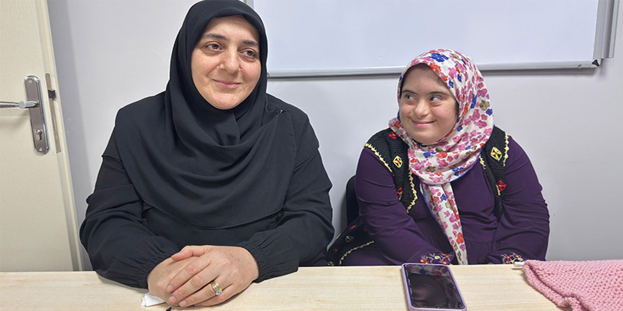 Rize'de Azmin Zaferi: Down Sendromlu Kızının Yanında Hafız Oldu, Öğretmenlere Örnek Oldu!