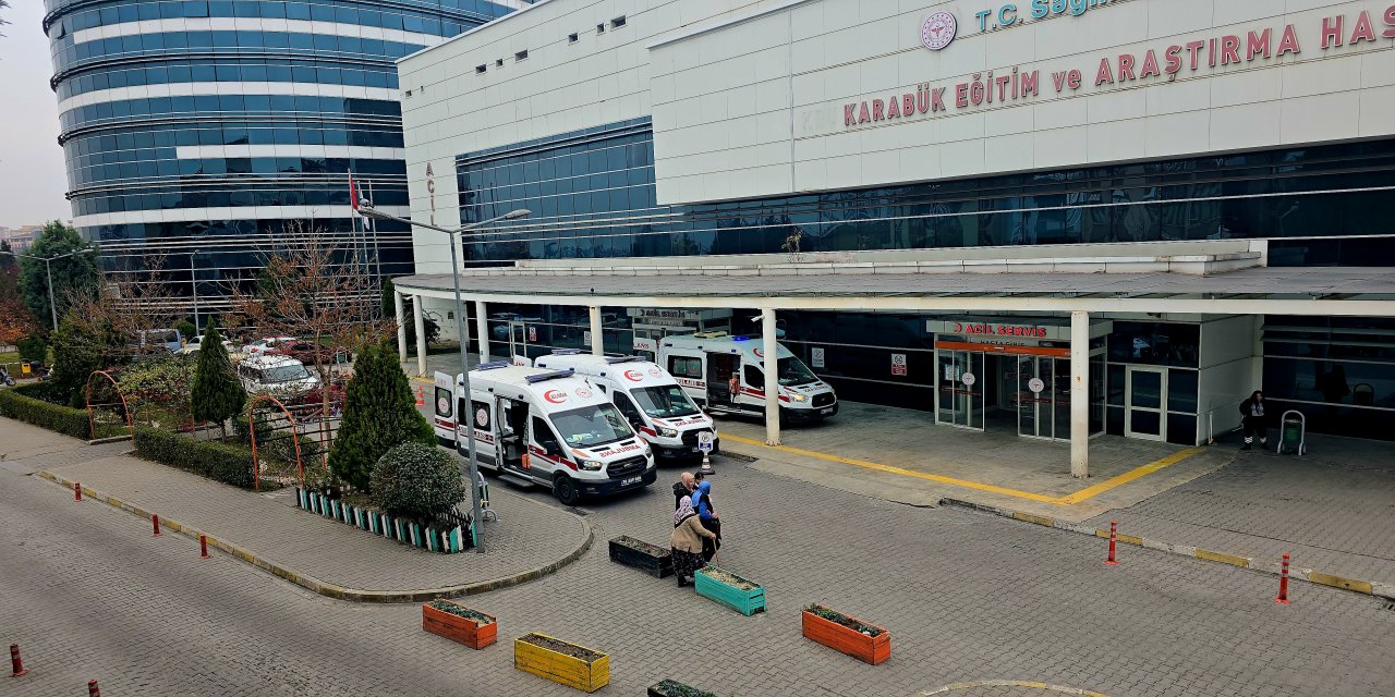 Karabük'te evinde rahatsızlanan kişi kaldırıldığı hastanede öldü