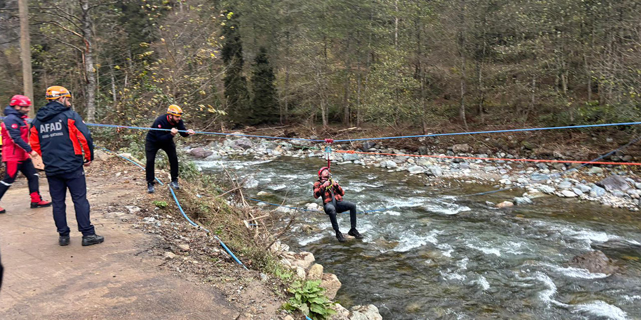 Rize’de Afet Farkındalık Eğitimi ve Tahliye Tatbikatı Gerçekleştirildi