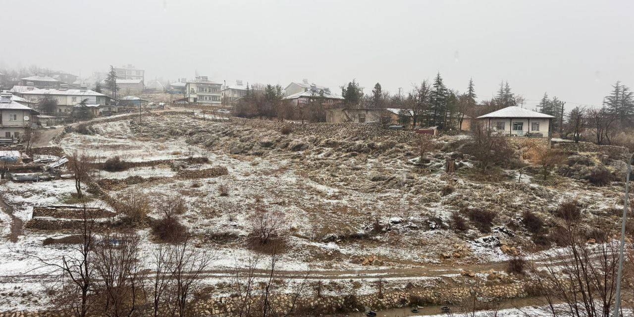Adana’nın Yüksek Kesimlerine Kar Yağdı