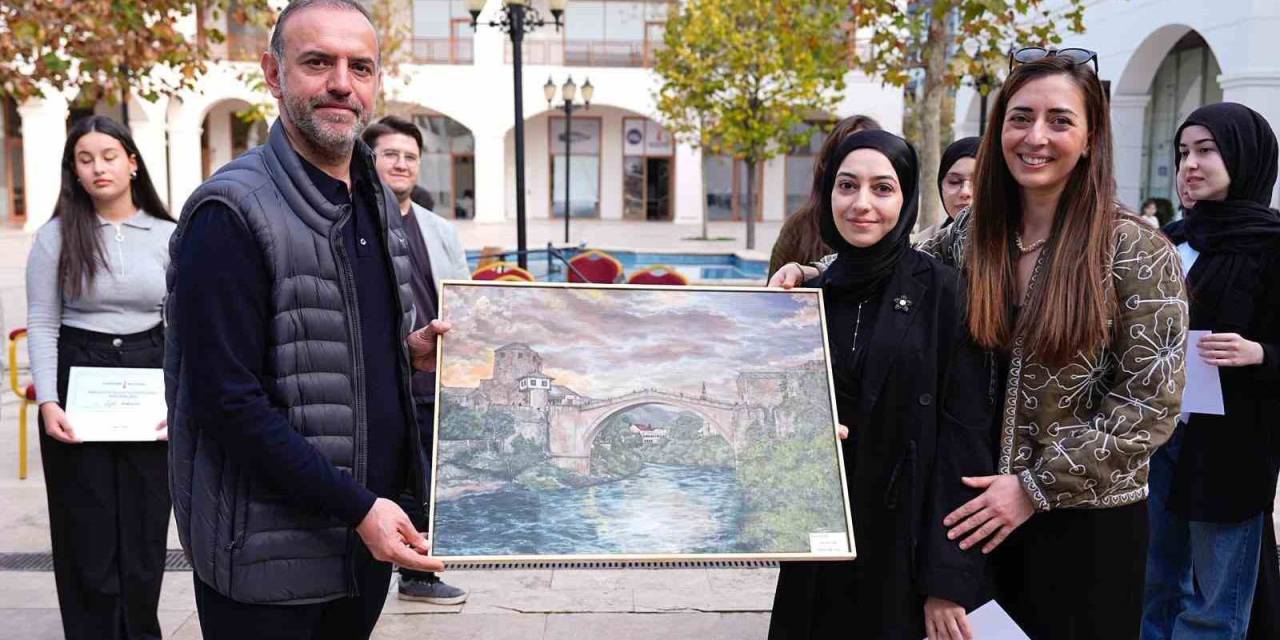 Sancaktepe’de Genç Yeteneklerin Eserleri Görücüye Çıktı