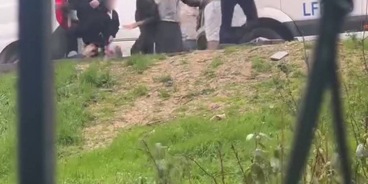 Başakşehir’de Kardeş Kavgası: Sopa, Kemer Ve Bıçaklar Havada Uçuştu