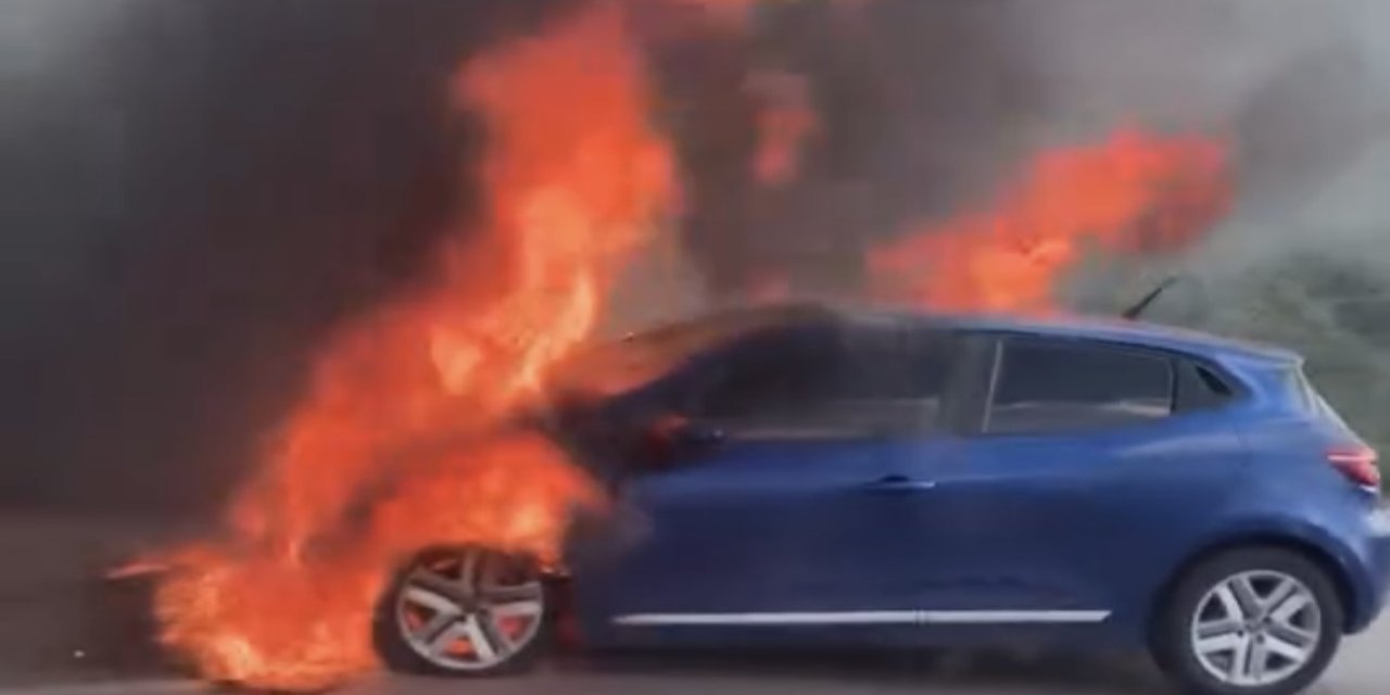 Samsunsporlu futbolcu Musaba'nın kullandığı araç alev aldı