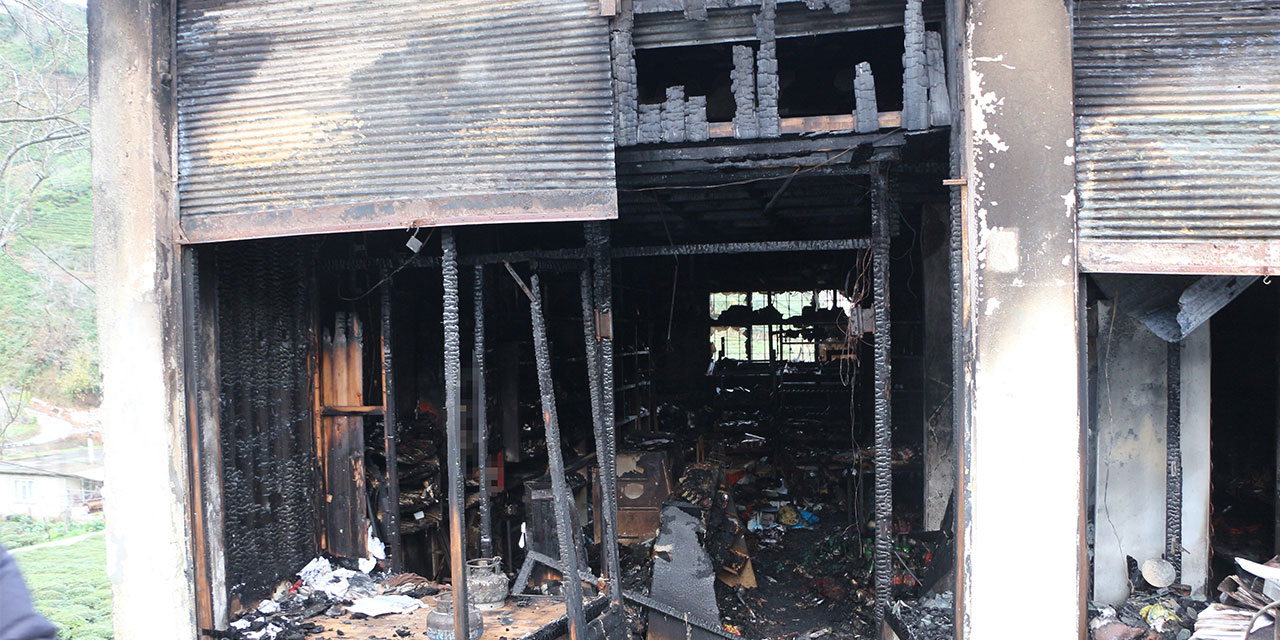 Rize'de veresiye alamadığı için bakkalı ateşe verdi