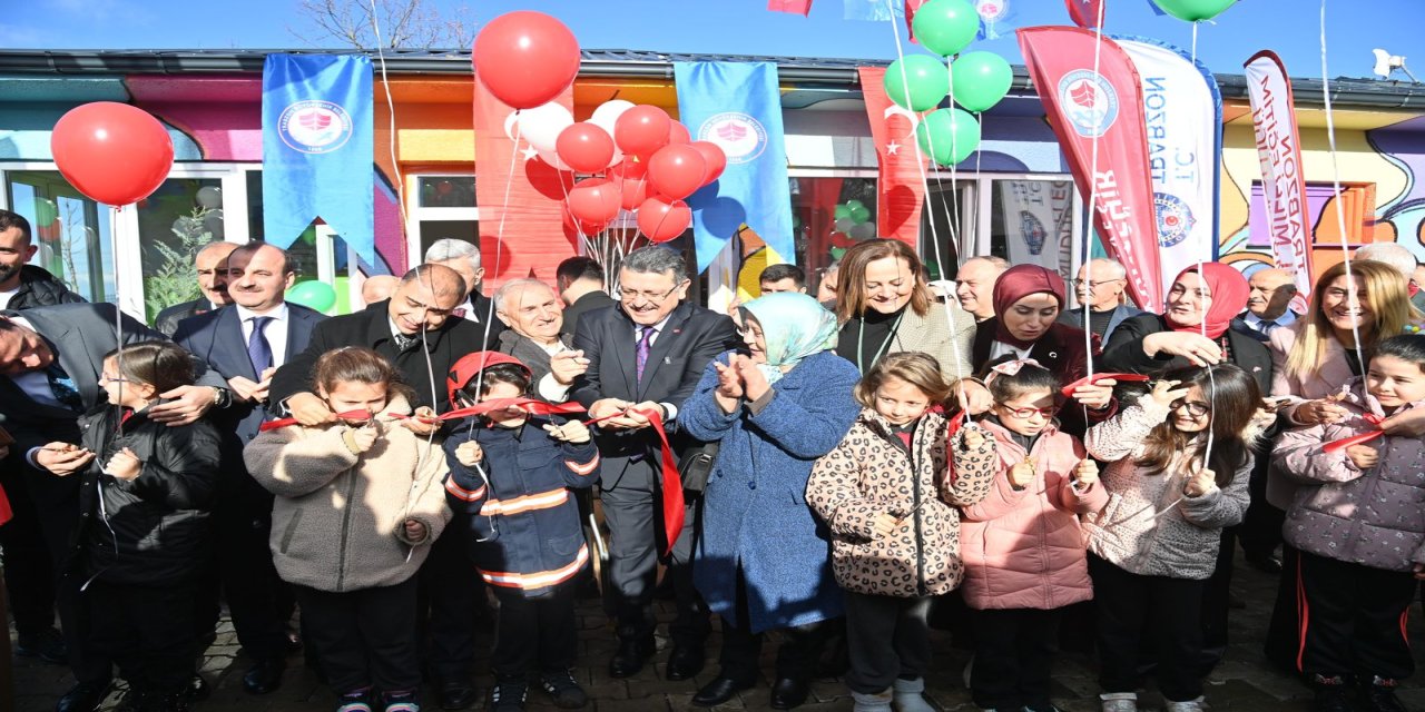 Çocuklara hayal merkezi; atıl okul 'düşler köyü' oldu