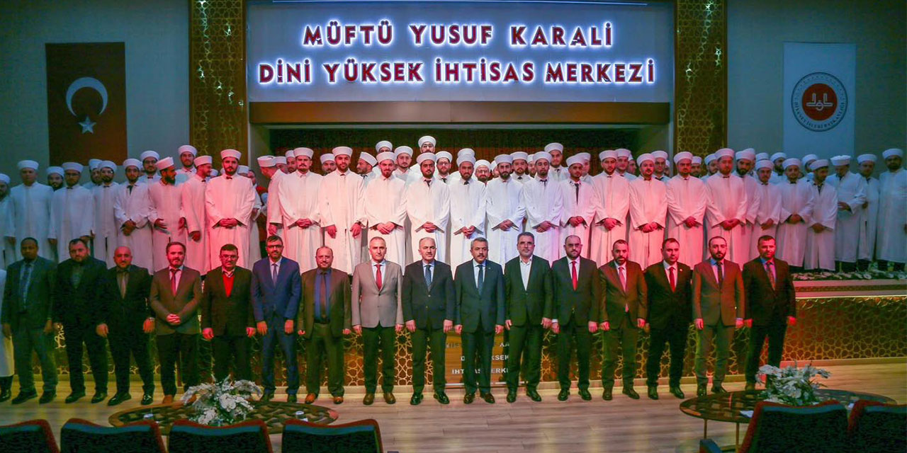 Rize Müftü Yusuf Karali Dini Yüksek İhtisas Merkezi’nde Mezuniyet Gururu