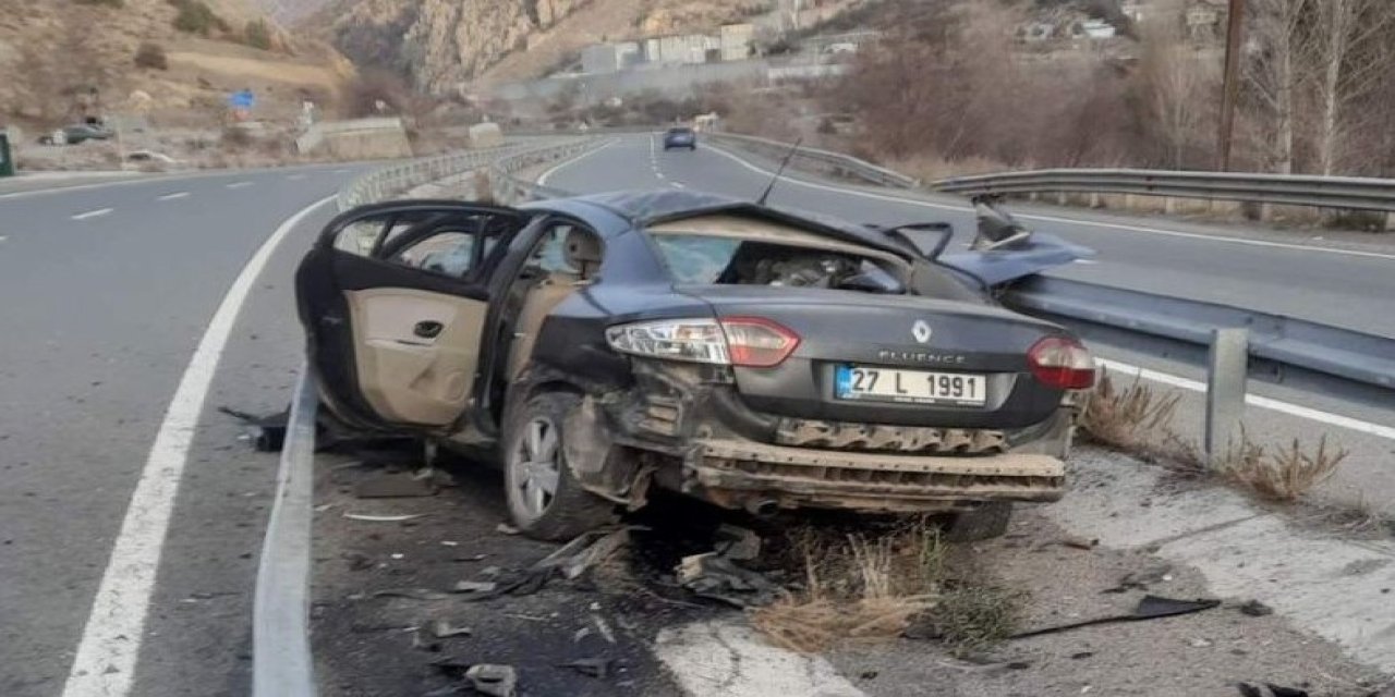 Gümüşhane'de trafik kazası: 1’i ağır 4 yaralı