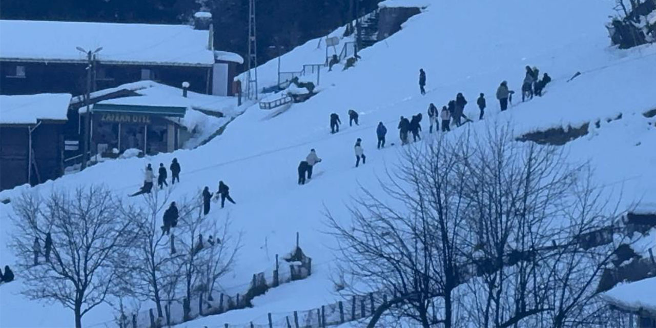Rize’de zirvelerde ‘karlı güneş’ güzelliği