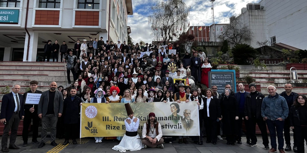 Rize'de III.Roman Kahramanları Rize Edebiyat Festivali Rüzgarı