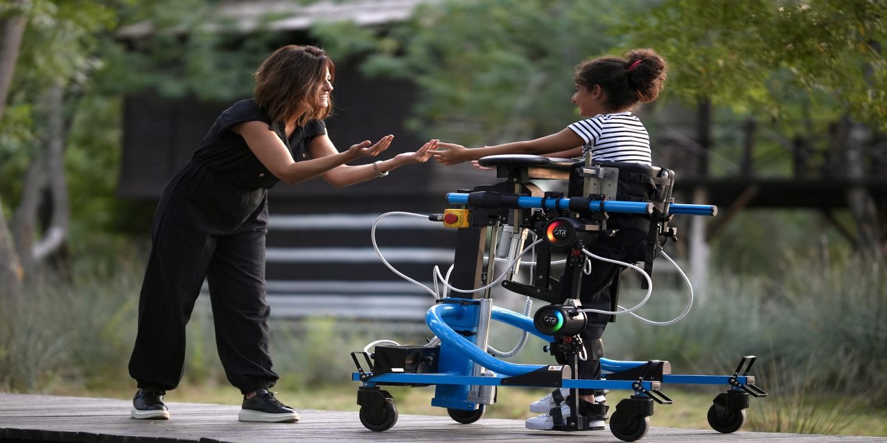 Yürüme engelli çocuklar için yerli ‘Mobil Yürüme Robotu’ geliştirdiler