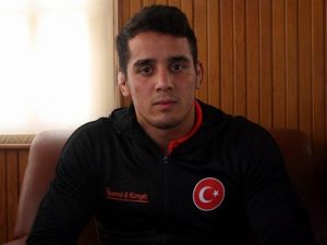 İşitme Engelli Milli Güreşçi Avrupayı Fethetti