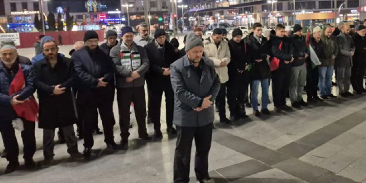 Rize’de Şehitler İçin Saf Tutuldu: Gıyabi Cenaze Namazı Kılındı