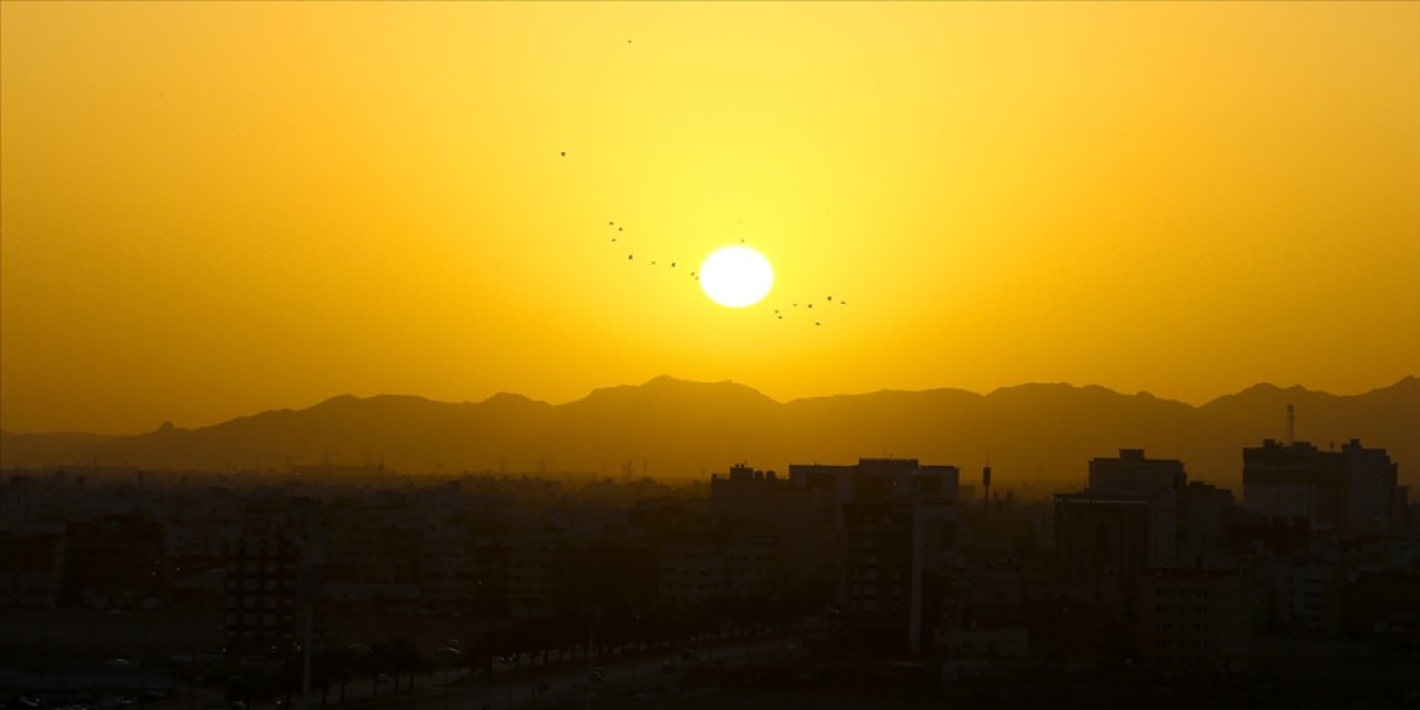 Uyku sorunu yaşayan gençlere "sabah güneşi" önerisi