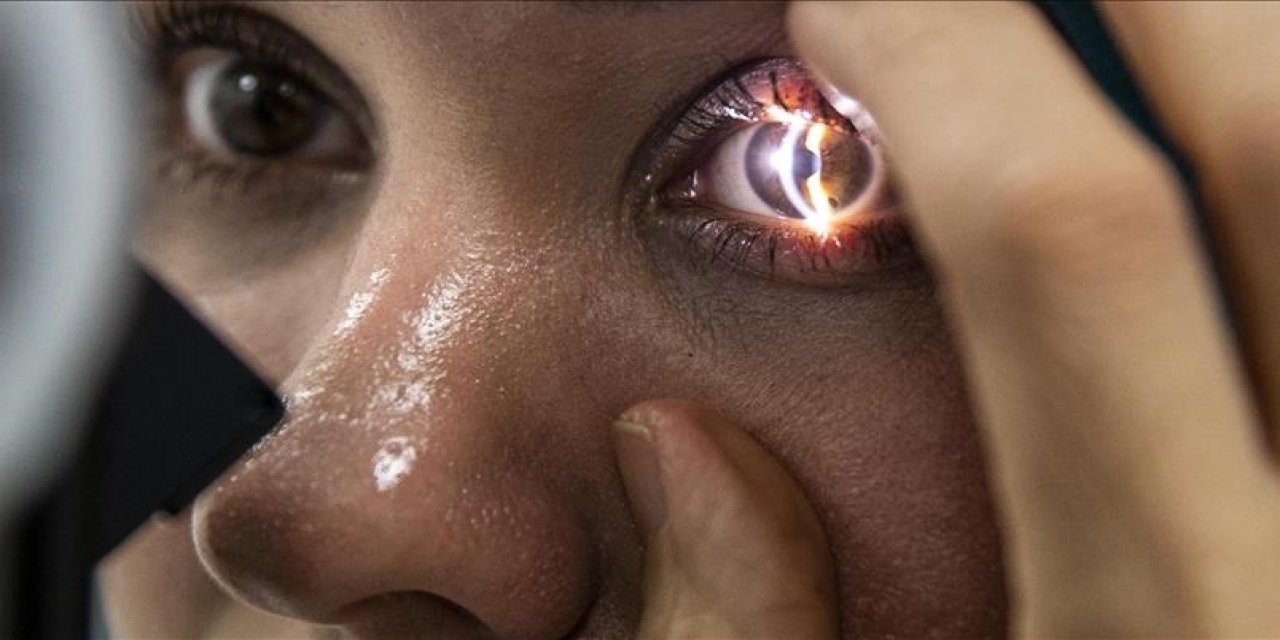 Yapay zekaya güvenilerek ihmal edilen göz sağlığı tedaviyi zorlaştırıyor