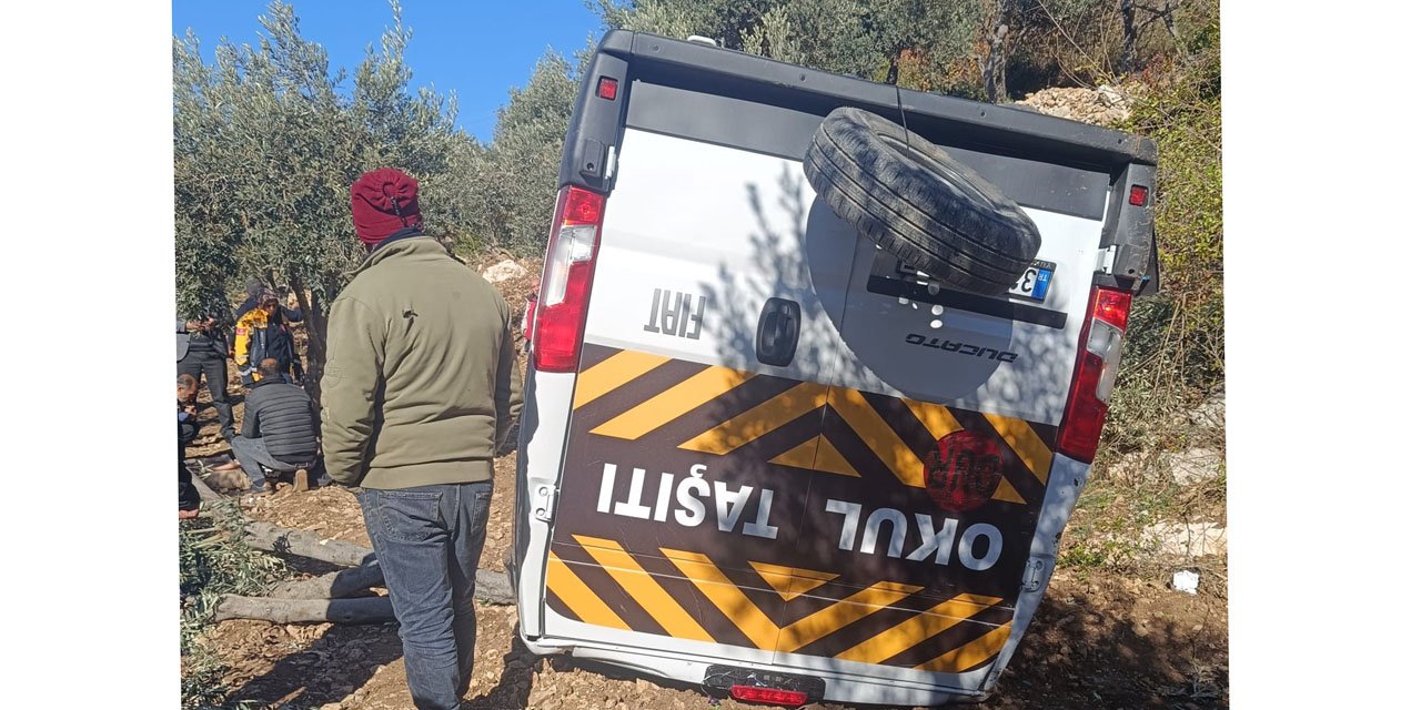 Öğrenci servisi zeytinliğe uçtu: 5 yaralı