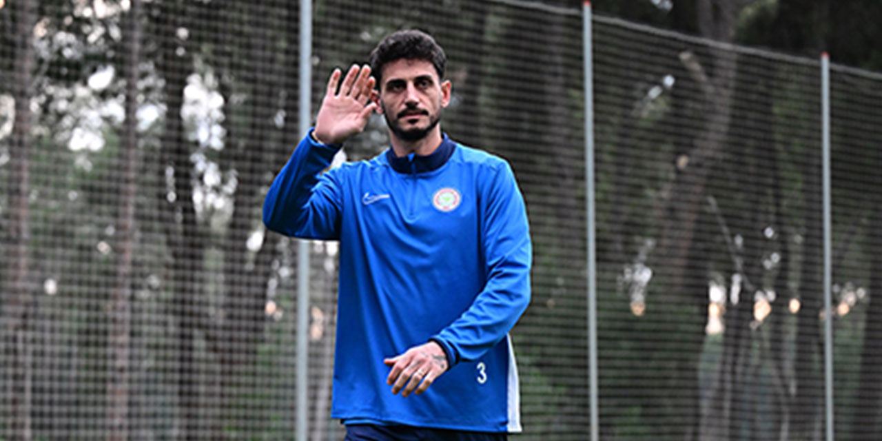 Samet Akaydın, transfere değil Çaykur Rizespor'a odaklı