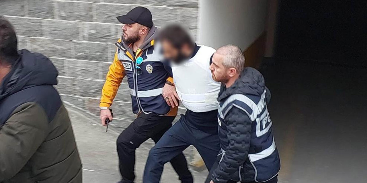 Rize'de arkadaşını bıçaklayarak öldüren zanlı emniyetteki sorgusunun ardından adliyeye sevk edildi