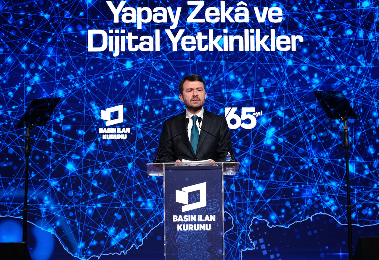 Genel Müdür Çay, “Dijital Dönüşüm Çağında Habercilik: Yapay Zekâ ve Dijital Yetkinlikler” panelinde konuştu