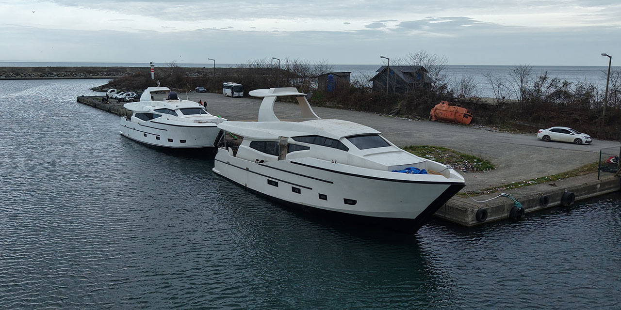 Trabzon’dan İstanbul Boğazı’na Dev Çıkarma: Of’ta Üretilen Yatlar Karadan Denize İndi!
