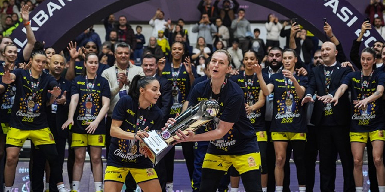 Basketbol Halkbank Kadınlar Türkiye Kupası'nı Fenerbahçe Opet kazandı