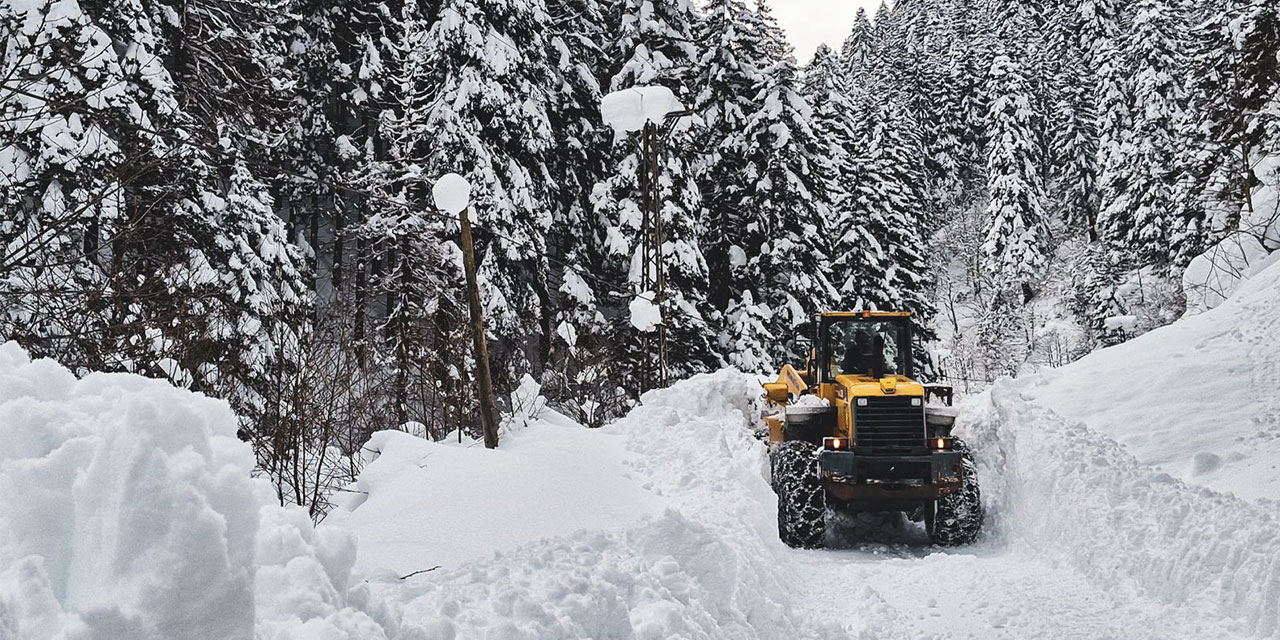 Rize’de Kar Seferberliği: 19 Kapalı Köy Yolundan 11’i Ulaşıma Açıldı!