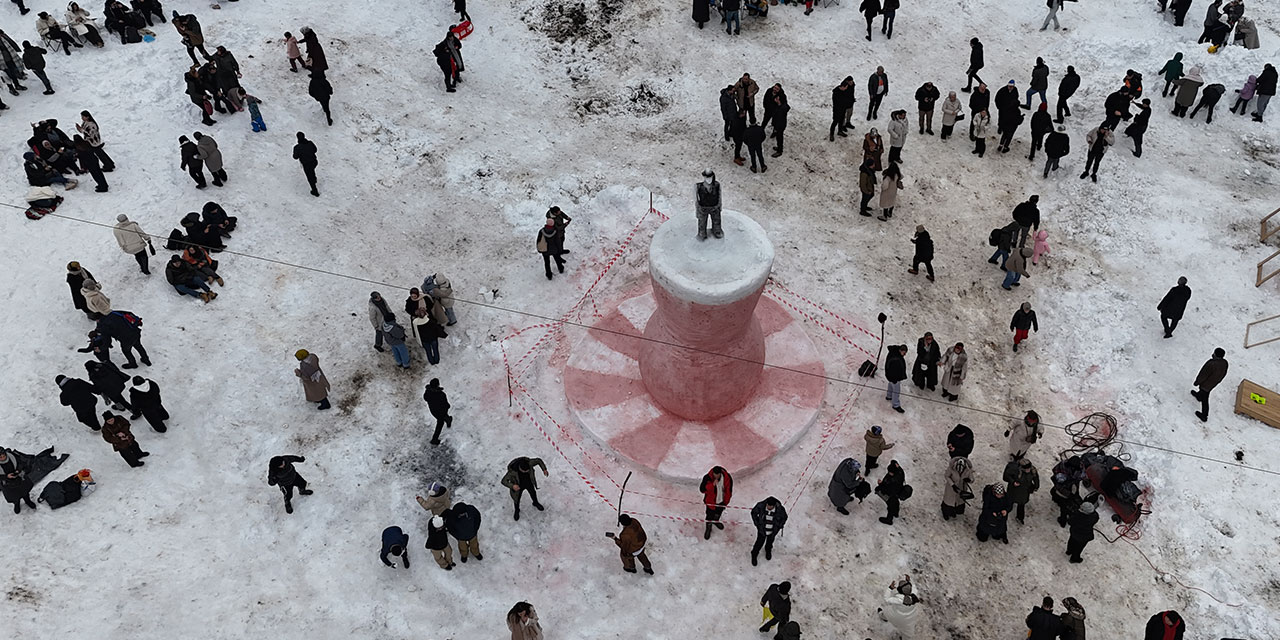 Rize'de Ayder Kardan Adam Kış Festivali başladı