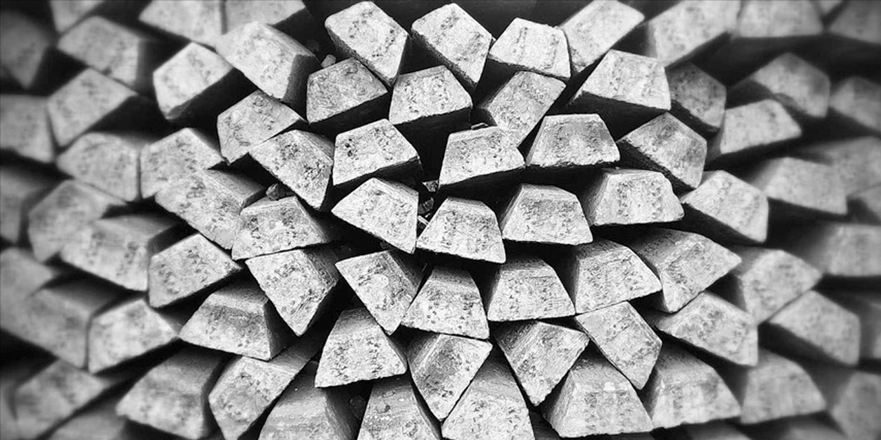 Gümüşün onsu rekorunu 103 doların üzerine çıkardı