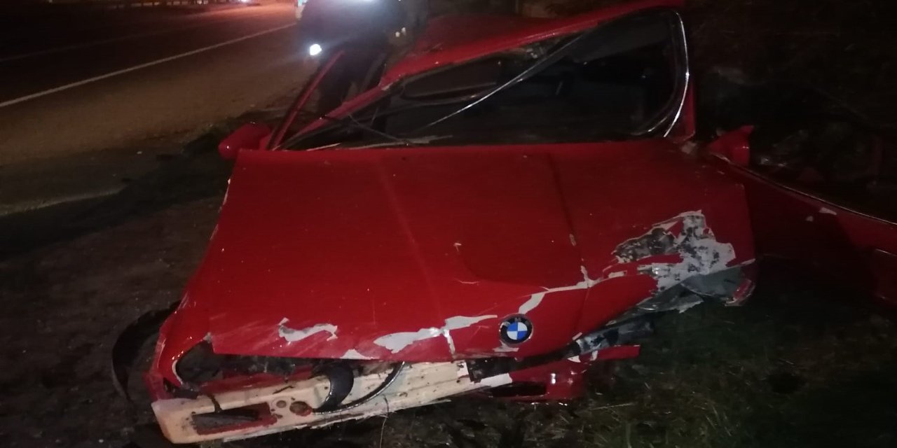 Otomobil bariyere çarptı, sürücü ağır yaralandı