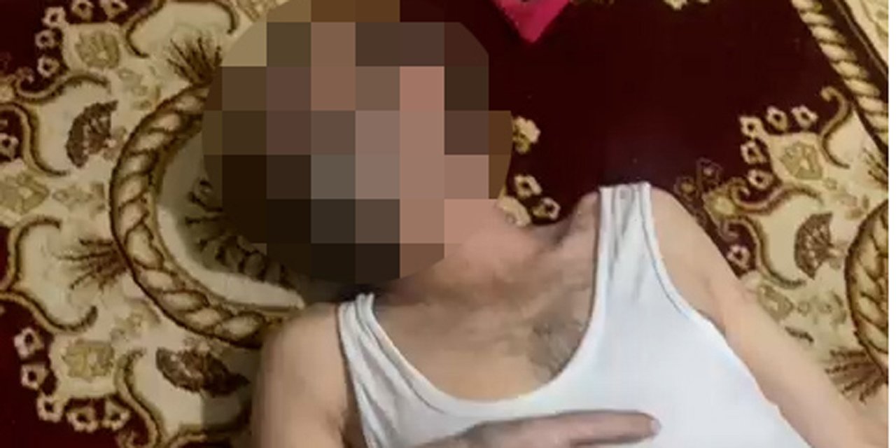 Babasını dövüp görüntüleri amcasına gönderdi, tutuklandı