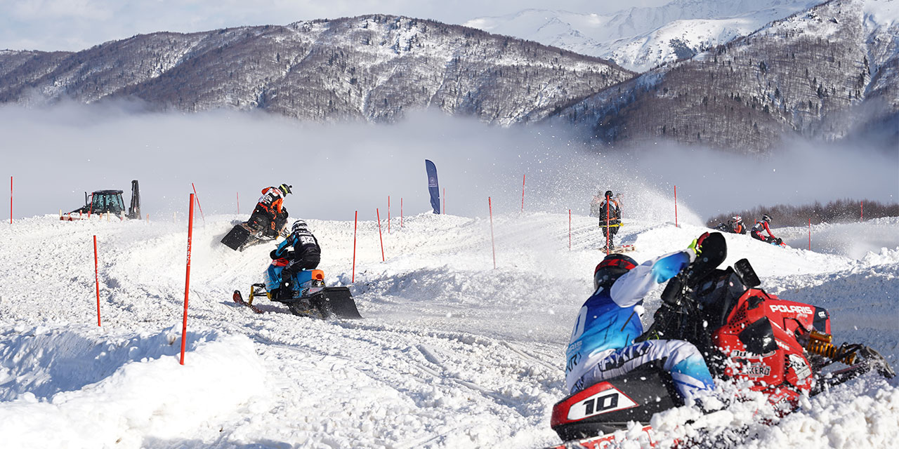 Rize'de Bulutların Üstünde Dünya Şampiyonası Heyecanı: Handüzü Yaylası’nda Görsel Şölen