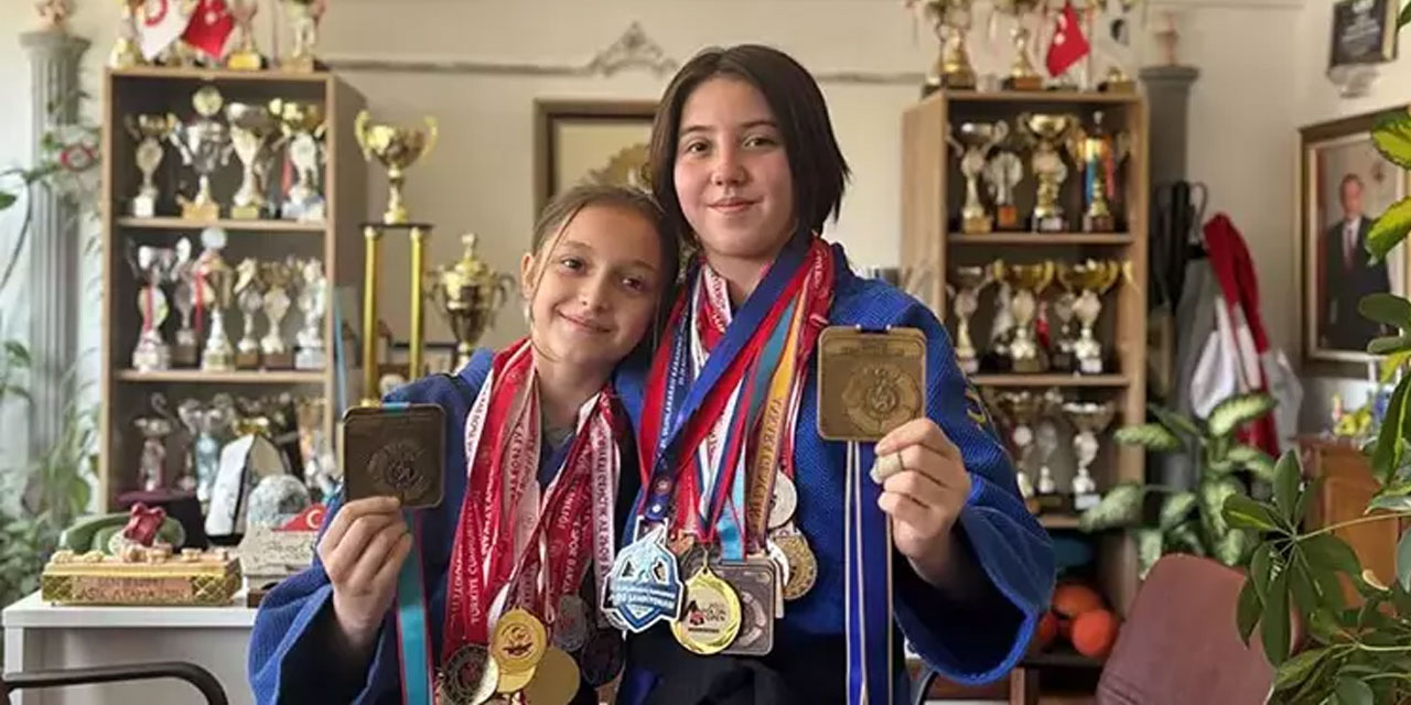 Aynı evden 2 madalya: Judocu kız kardeşlerden Avrupa ve Türkiye şampiyonluğu