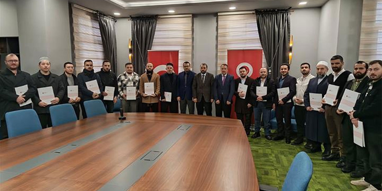 Rize’de “Talim ve Tashih-i Huruf Kursu” Tamamlandı