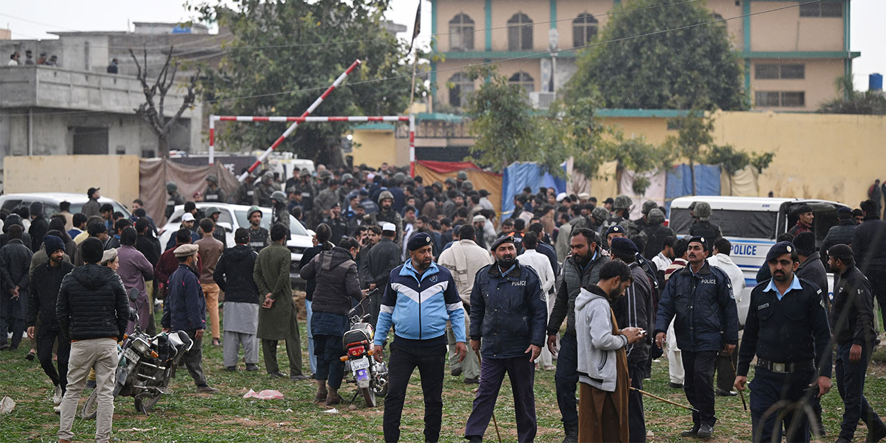 Pakistan'da camide meydana gelen saldırıda hayatını kaybedenlerin sayısı 36'ya yükseldi