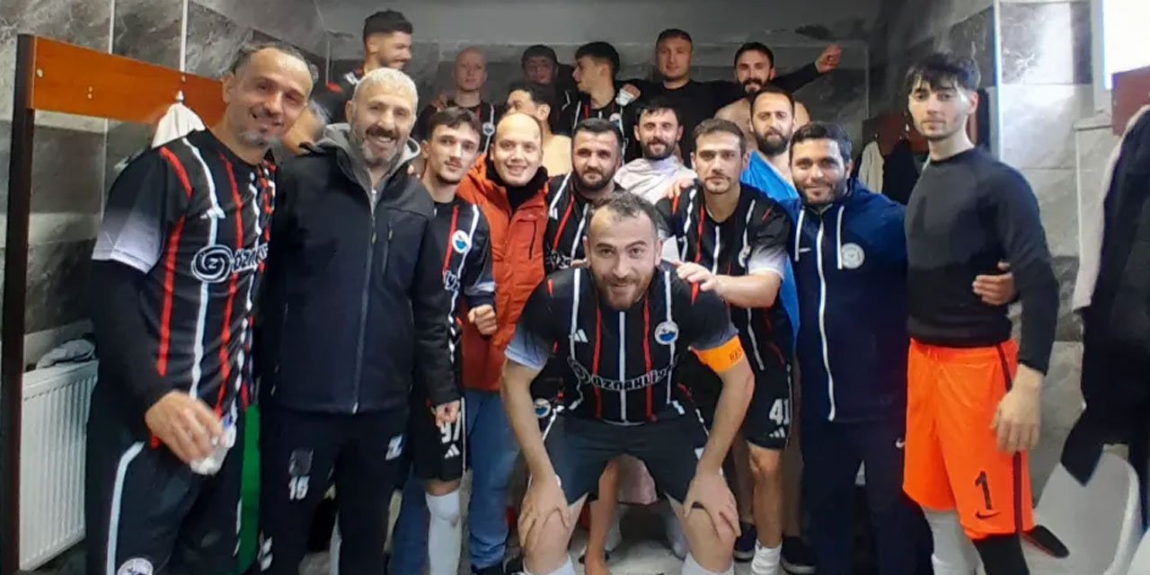 Kalkanderespor, Ardeşen engelini 4 golle geçti: Zirve takibi sürüyor