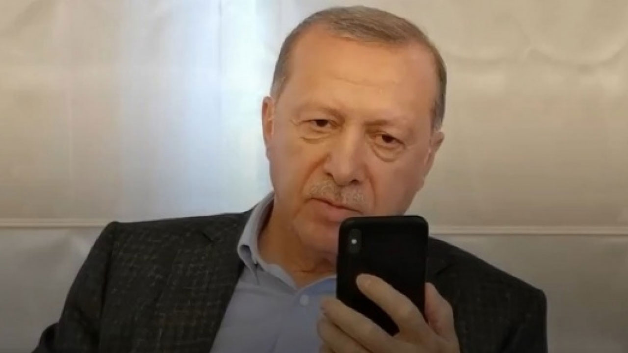 Cumhurbaşkanı Erdoğan'dan Galatasaray'a tebrik telefonu