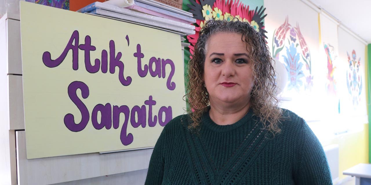 Rizeli öğretmen atık malzemeleri sanata dönüştürüyor