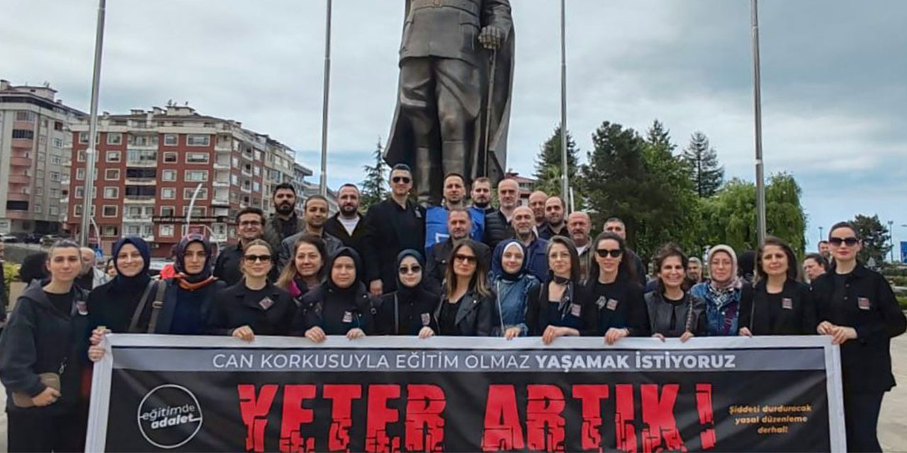 Fatma Nur Öğretmen Hayatını Kaybetti, Rize’de de Öğretmenler Şiddete Karşı İş Bıraktı