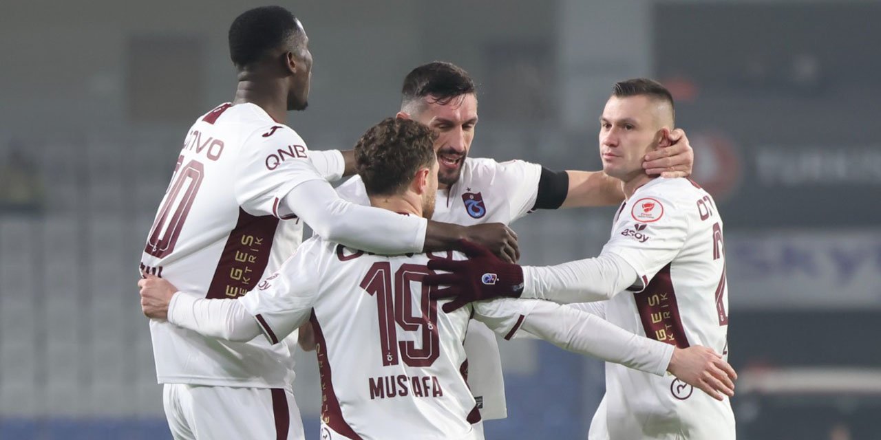 Trabzonspor kupada RAMS Başakşehir FK'yı mağlup ederek çeyrek finale yükseldi